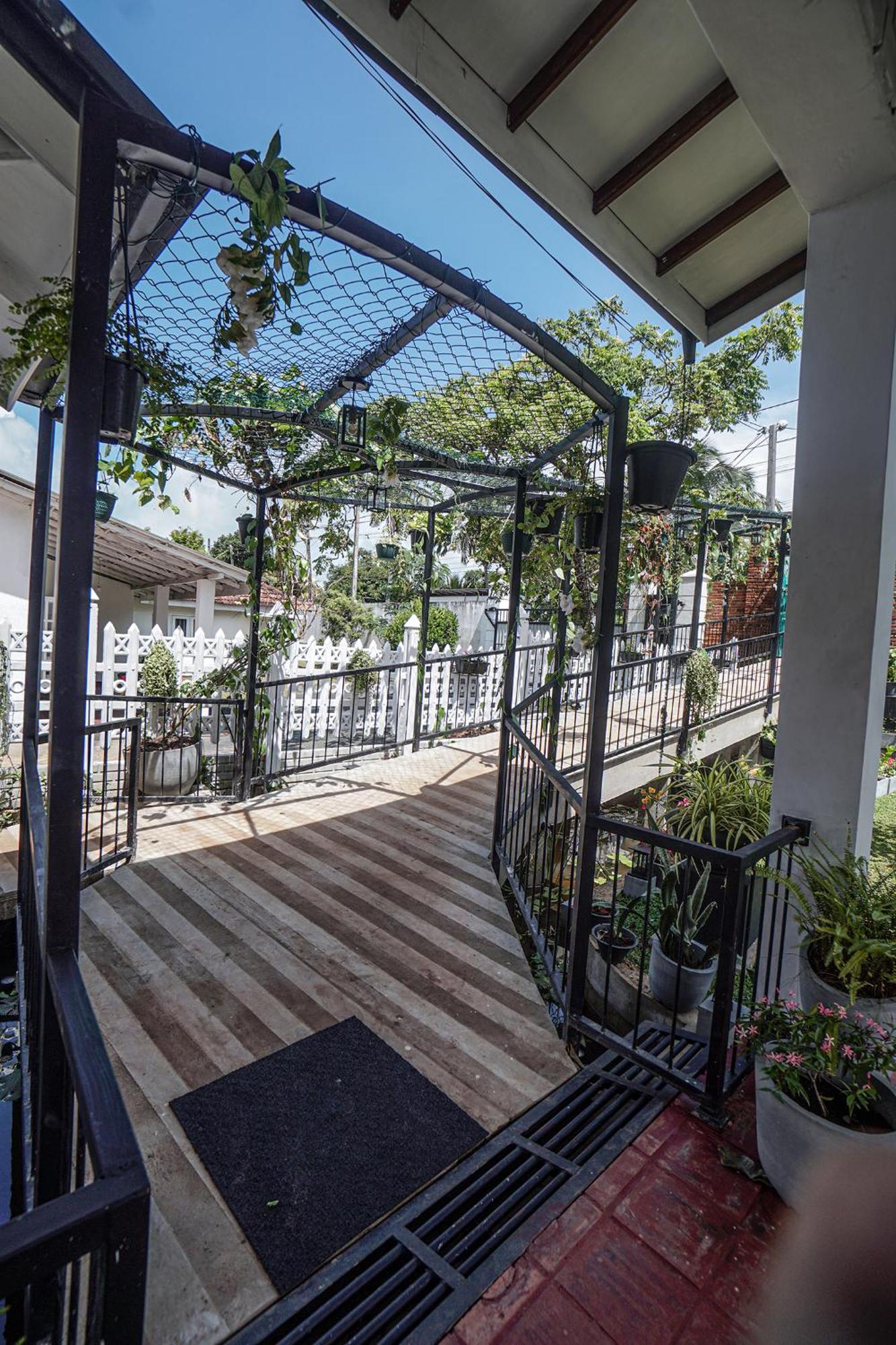 Ayur Ayur White Sail Villa Dalupotha Exterior photo
